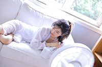 清纯美女白色吊带诱惑写真(9)