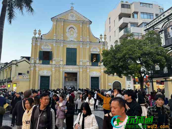 除夕元旦連周末訪澳日均旅客15.3萬 去年客量破4000萬創新高 除夕元旦連周末訪澳日均旅客15.3萬 去年客量破4000萬創新高